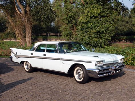 1961 Desoto Fireflite - Information and photos - MOMENTcar