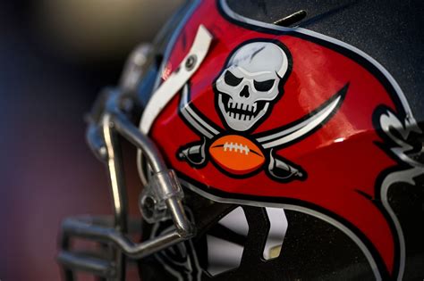 Early 53-Man Roster Projections for Bucs - Tampa Bay Buccaneers ...