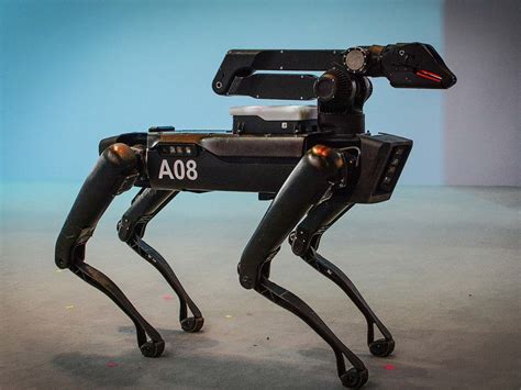 Massachusetts State Police it is using Boston Dynamics robot dogs ...