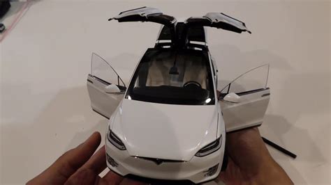 The Official Tesla Model X Scale Diecast Model in Pearl White LOOKS like the Real Thing! - YouTube