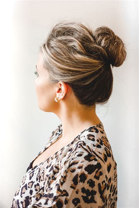 3 Easy Hairstyles for the Office - A Mix of Min | Office hairstyles ...