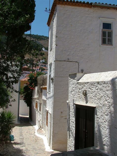 house in hydra | Leonard cohen, Leonard, Artist house