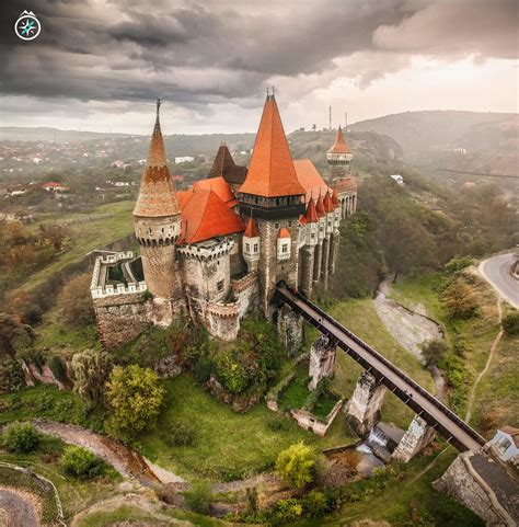 Corvin Castle, Romania : r/europe