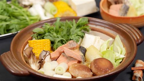 Ishikari Nabe Recipe (Salmon and Miso Hot Pot in Hokkaido) - Cooking ...