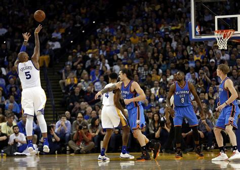 Prince makes appearance at Warriors game