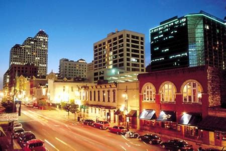 6th Street, Austin, TX | Austin nightlife, Austin city guide, Night life