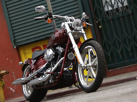 2010 Harley-Davidson Softail Rocker C FXCWC pictures