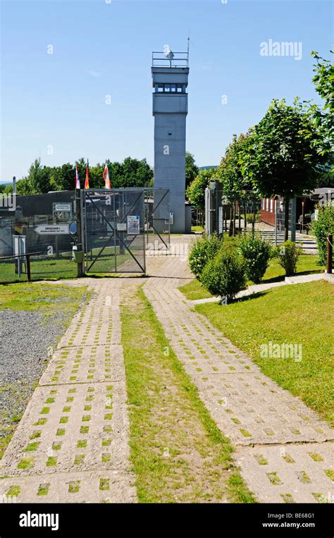 Observation tower of the GDR at the Grenzmuseum Schifflersgrund border ...