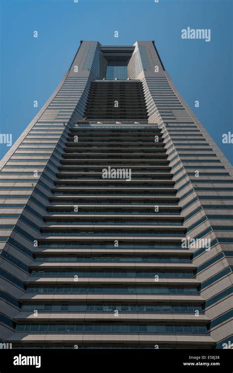 Landmark Tower, Minato Mirai 21, Yokohama, Japan Stock Photo - Alamy