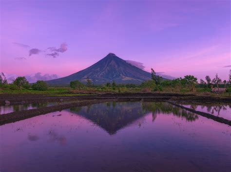 Mayon Volcano #Asia #Philippines #Sunrise #Travel #Volcano #Reflection #philippines #nikon rice ...