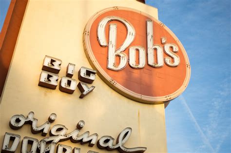 LOCATION – BOB’S BIG BOY, CALIFORNIA - Photo Basecamp