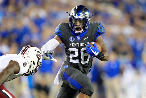Kentucky Football: It's time to buy into the Wildcats