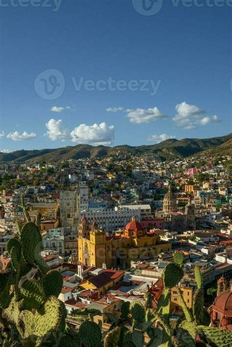 Guanajuato A vibrant city where urban design meets natural beauty. Explore its diverse ...