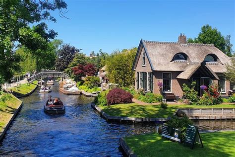 Giethoorn Day Trip From Amsterdam: TripHobo