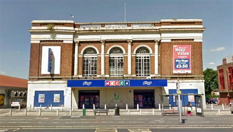 London Hayes Mecca Bingo - Uxbridge Road - UK Bingo Club FInder and Reviews - Playing Bingo