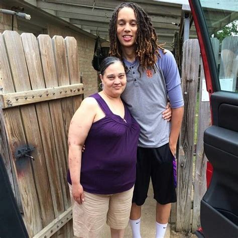 Brittney Griner Biography, Wiki, Wife, Age, Family, Net Worth and More