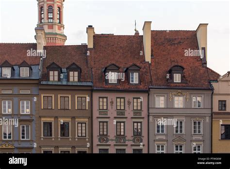 Old houses / Buildings at Old town in Warsaw Stock Photo - Alamy