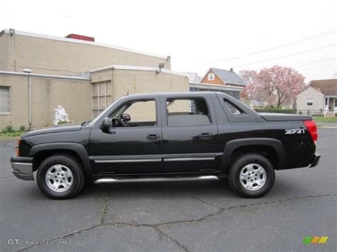 Black 2005 Chevrolet Avalanche Z71 4x4 Exterior Photo #62726320 | GTCarLot.com