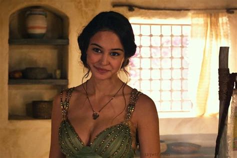 Courtney Eaton (picture from Gods of Egypt 2016) - 9GAG