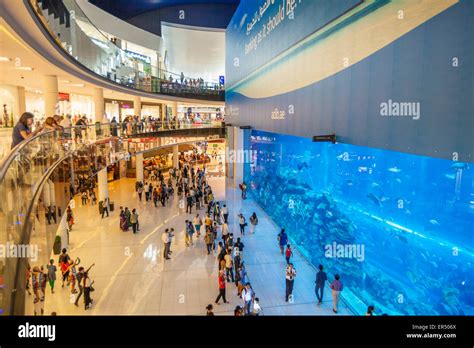 Dubai mall hi-res stock photography and images - Alamy