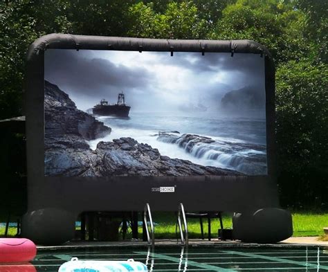 Indoor and Outdoor Inflatable Blow up Mega Movie Projection Screen