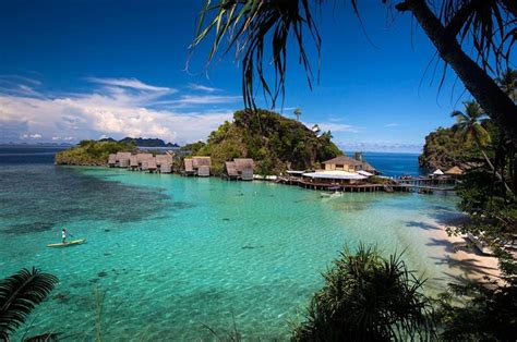 Raja Ampat Islands Panorama Destination - Cara Melukis