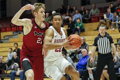 Men’s Basketball Ties Program Record in Opening Game Rout of MIT | Sports | The Harvard Crimson