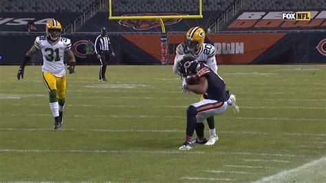 Chicago Bears wide receiver Allen Robinson hauls in UNREAL one-handed ...