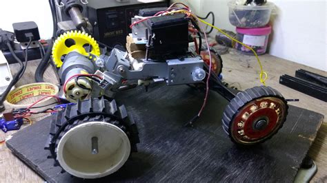 DIY RC Car with Suspension - Articulated Steering - Arnab Kumar Das