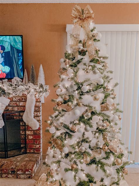 DIY snow on Christmas tree! | Christmas, Christmas decorations, Tree