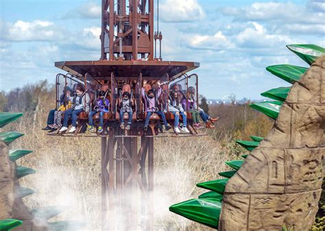 Croc Drop Family Theme Park Ride | Chessington