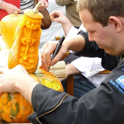 Squash carving | A Hungarian shepherd. So talented. | DurhamDundee | Flickr