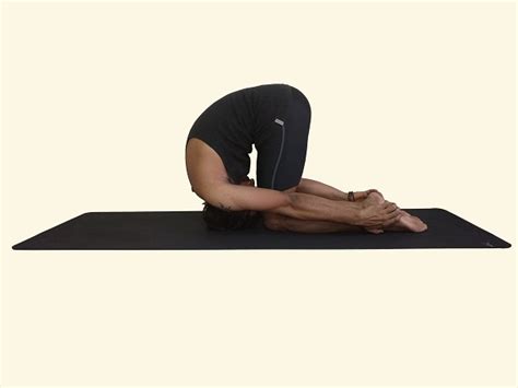 Naman Pranamasana – Prostration posture | PranaYoga