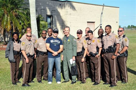 Police sergeant receives "ride of his life" > Homestead Air Reserve Base > Article Display