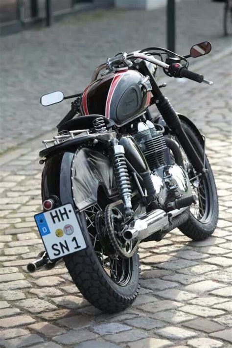 Interesting Triumph. | Triumph cafe racer, Classic motorcycles, Vintage cafe racer