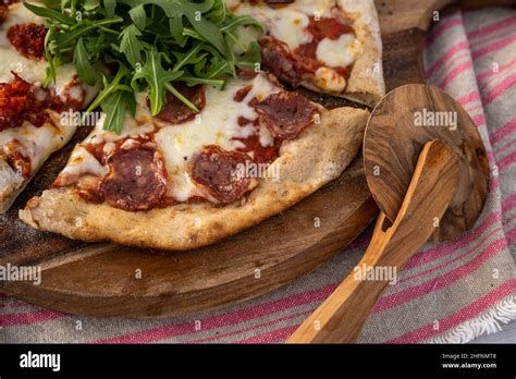 Wood fired pizza pizza oven Stock Photo - Alamy