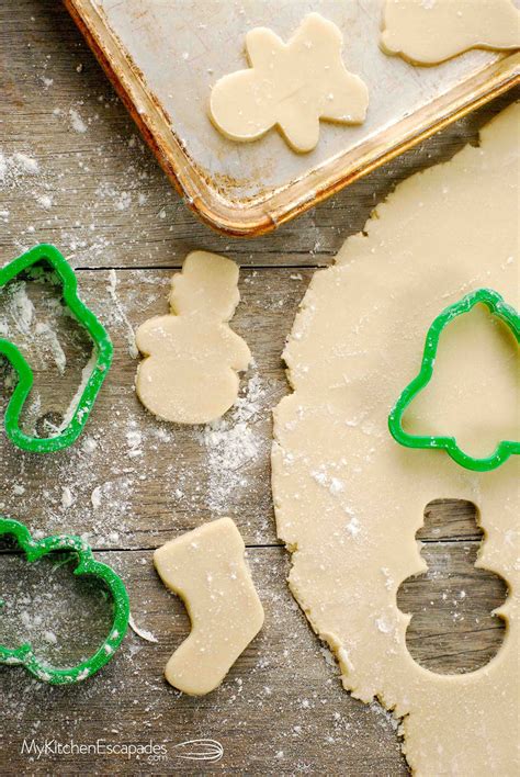 Easy Sugar Cookie Recipe [Christmas Rolled Sugar Cookies] | Recipe ...