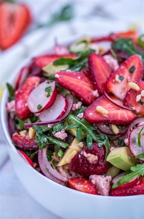 Arugula Strawberry Salad Recipe [video] - S&SM