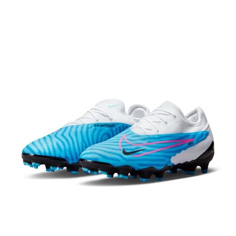 Nike Phantom GX Pro FG - SoccerWorld - SoccerWorld