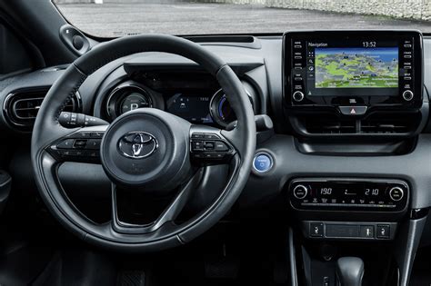 Photo 19 - toyota yaris hybride intérieur tableau de bord - Essai Toyota Yaris hybride (2020 ...