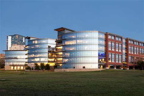 Tarrant County College At Dusk Fort Worth Stock Photo - Download Image Now - iStock