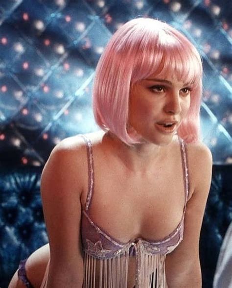 Natalie Portman in Closer | Natalie portman hot, Natalie portman, Pink hair