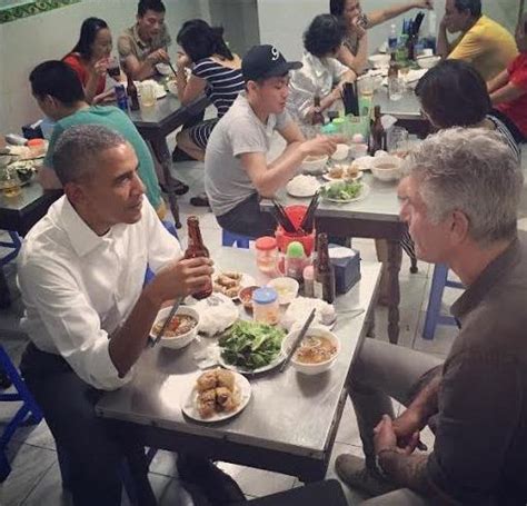 President Obama eats Chinese food with celebrity chef & CNN host ...