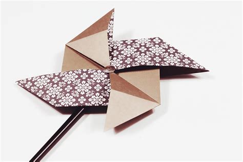 Origami Pinwheel Photo Tutorial - Paper Kawaii