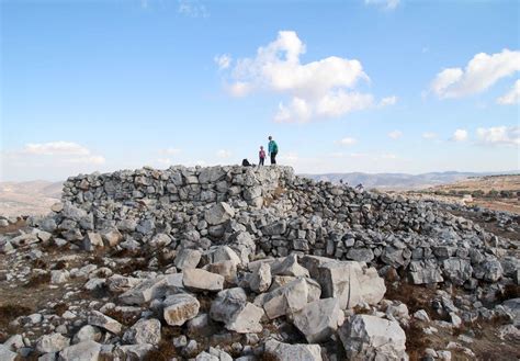 Joshua’s Altar on Mount Ebal – Crossroads Bible Church