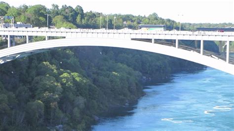 Crossing the border from USA into Canada on foot across Rainbow Bridge ...