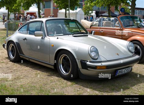 Car Porsche 911 classic Stock Photo - Alamy