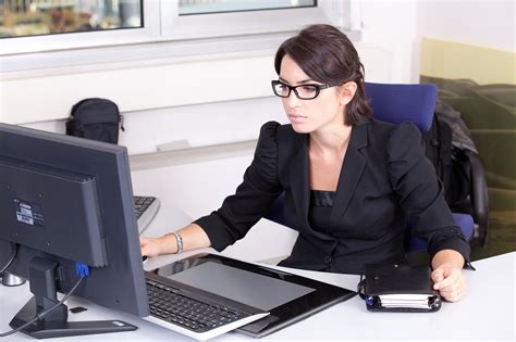 Secretarial Courses: Learn these Essential Office Skills