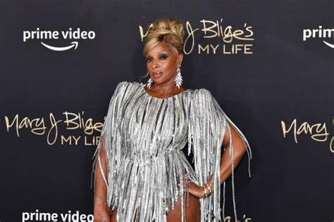 Mary J. Blige Says She Wasn't Always 'Super Secure' With Her 'Acting Ability' - Blavity