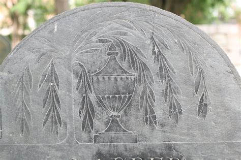 A Brief History of Grave Symbols in North America - TalkDeath